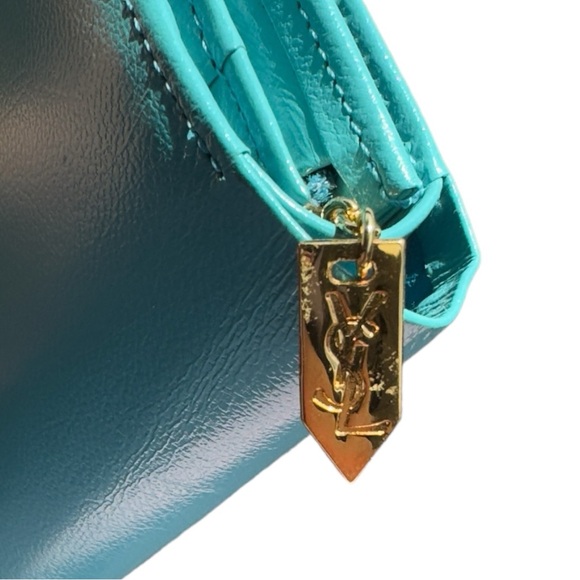 YSL bi-fold wallet with zippered pocket Pre-Loved - Picture 9 of 11